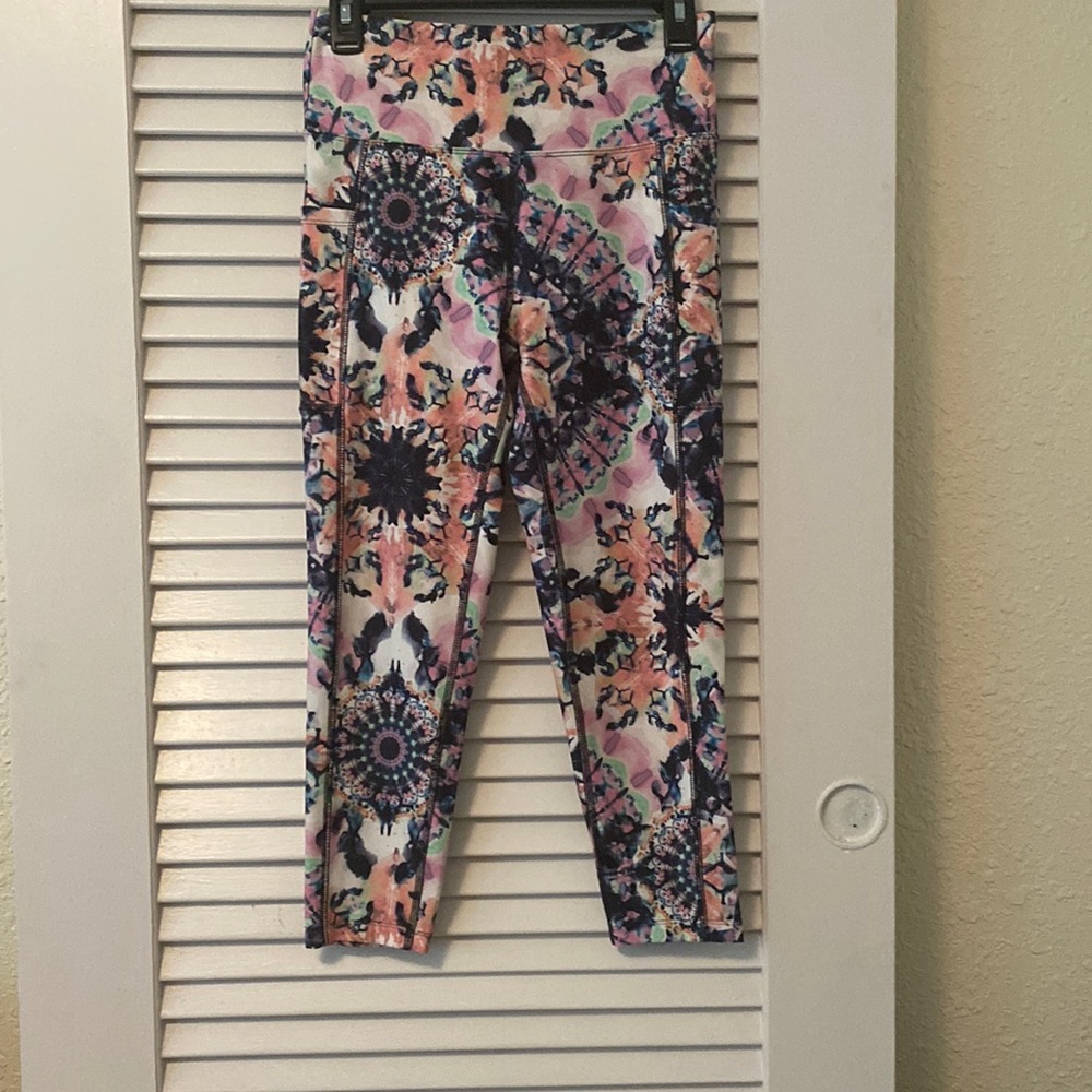 Bally Womens capri leggings